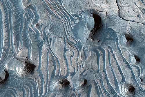 Faults and Folds in Western Candor Chasma (PSP_003540_1735)