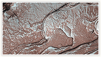Iluminacin difusa invernal en el escarpe de Chasma Boreale